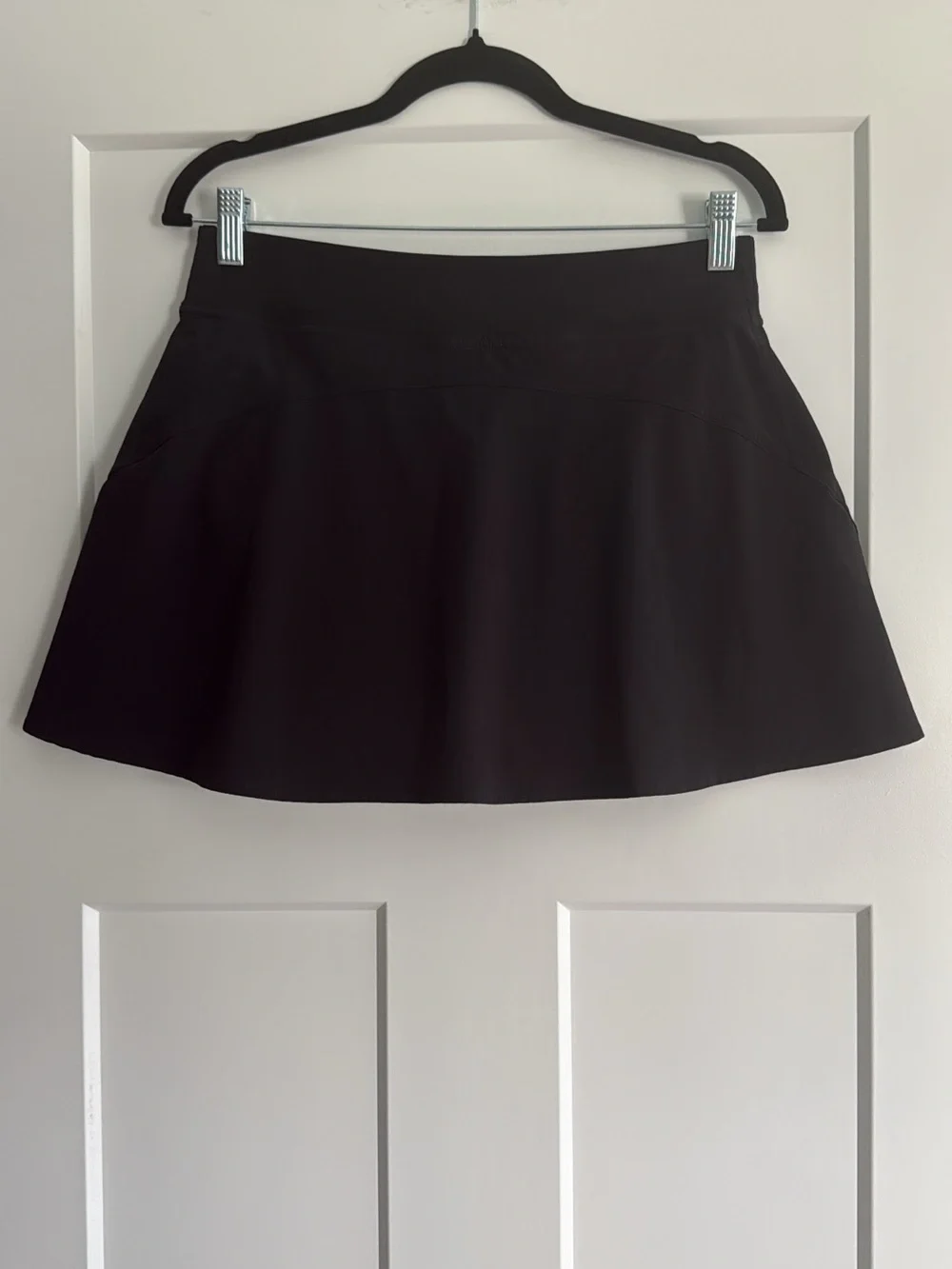 lululemon Size 8 Black Lightweight High-Rise Tennis Skirt